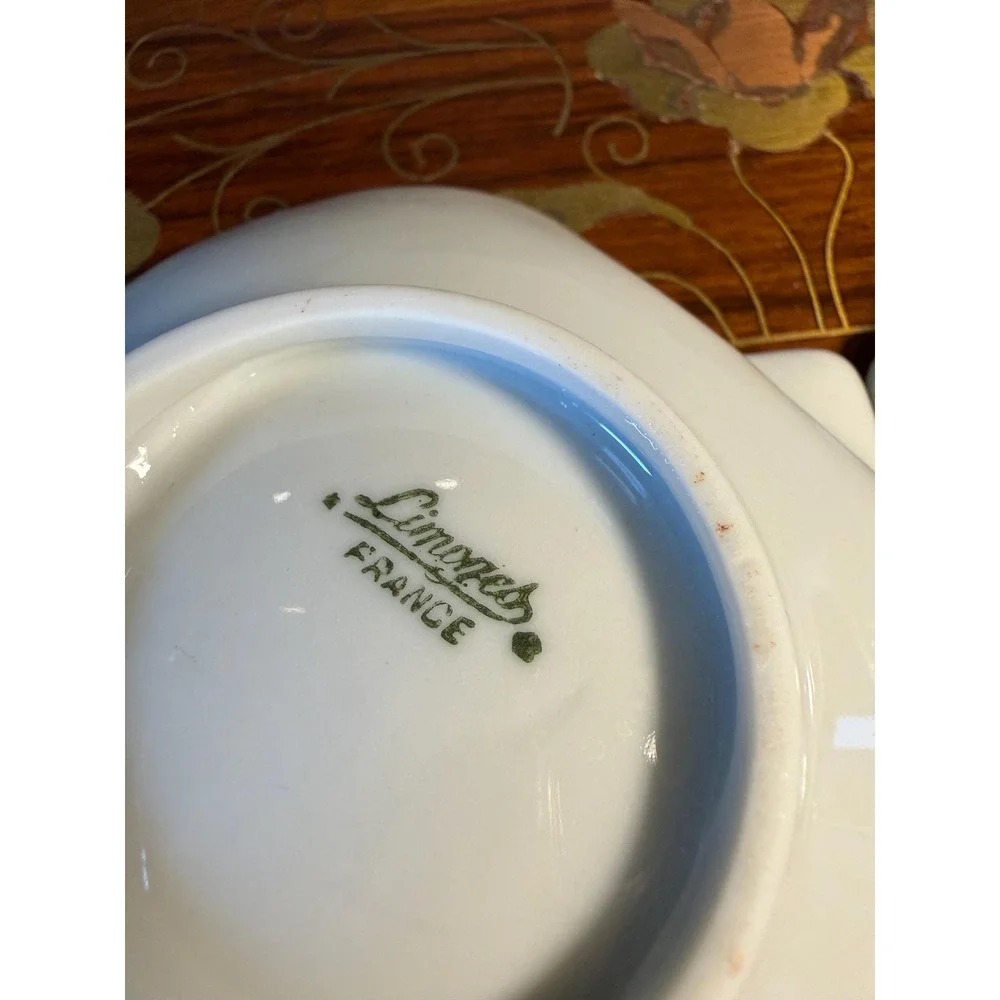 Vintage Limoges Porcelain Shell Trinket Dishes Pair‎